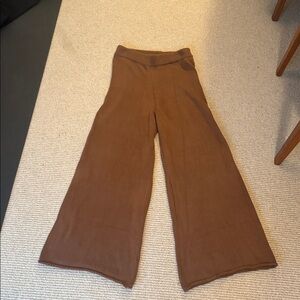 Elegant Wide-Leg Knit Trousers